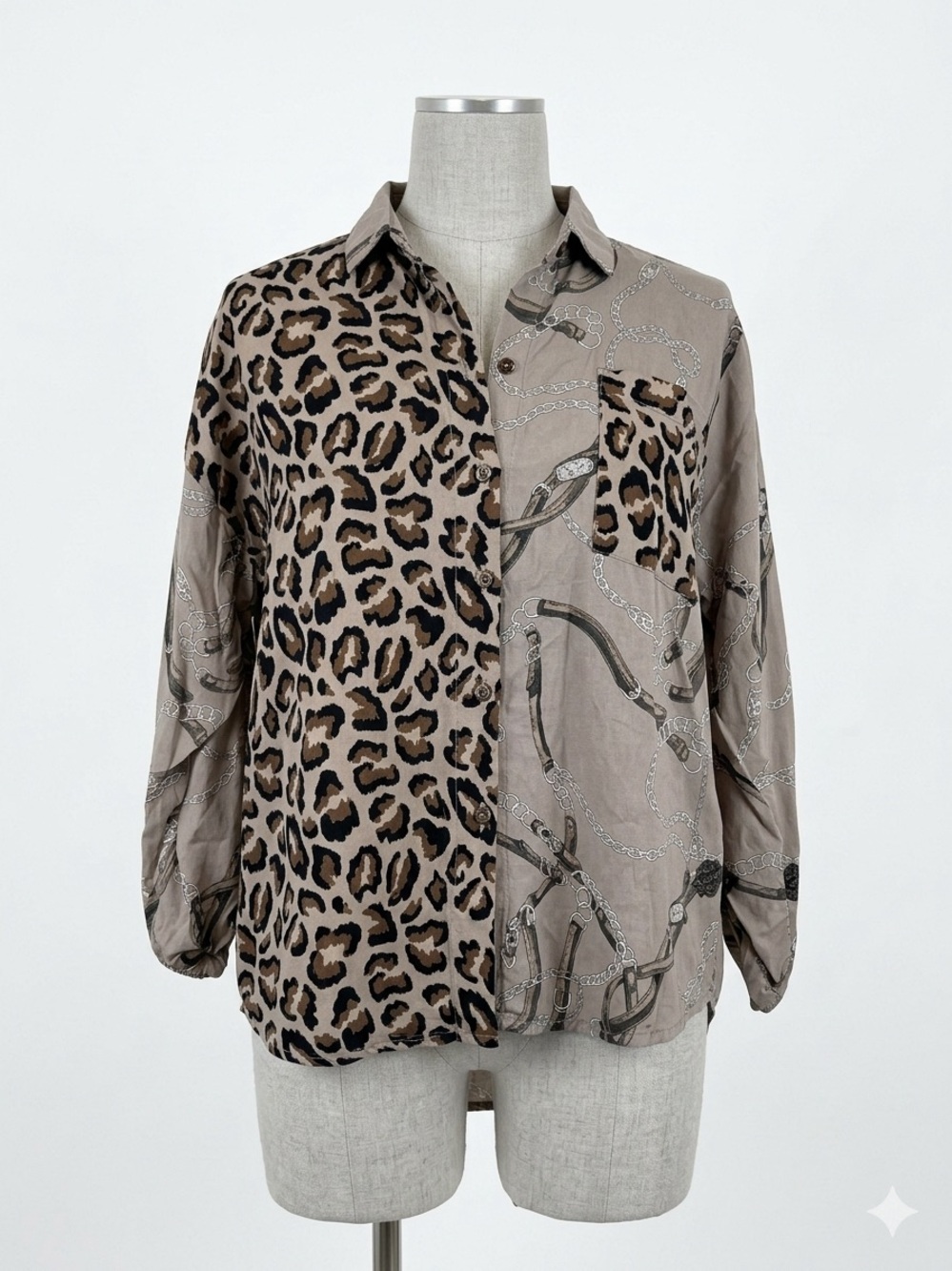 Brand Bazar Italy Split Animal Leopard and Print Equestrian Chain